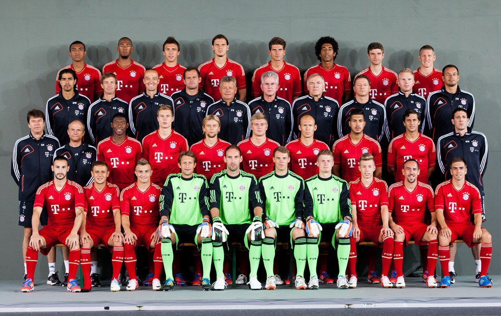 欧冠烽火：拜仁慕尼黑的荣耀征途与战术交响